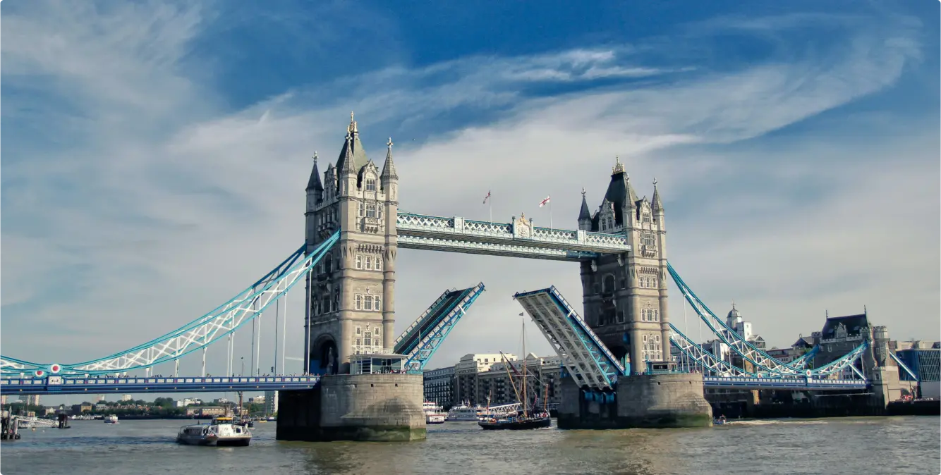 Get one way flight London UK to explore London Bridge